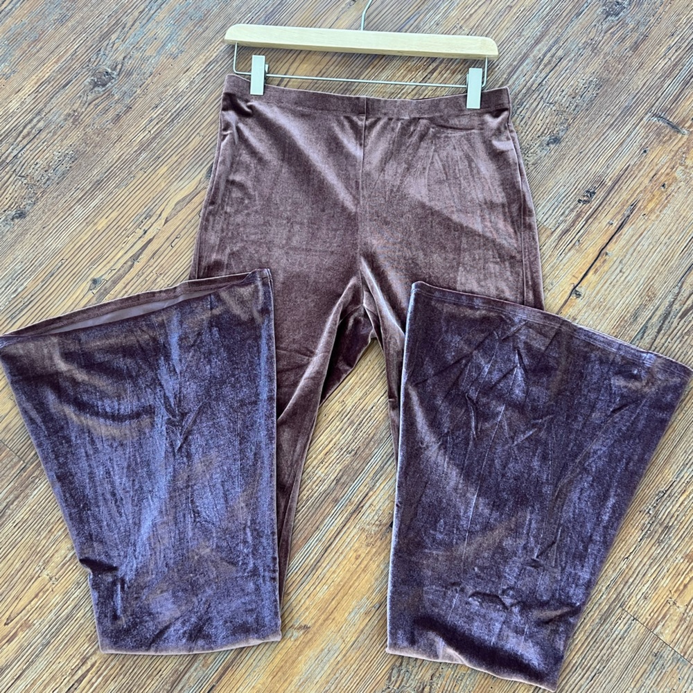 NWOT Bear Dance Burgundy Women’s Velvet Flares- Size L
